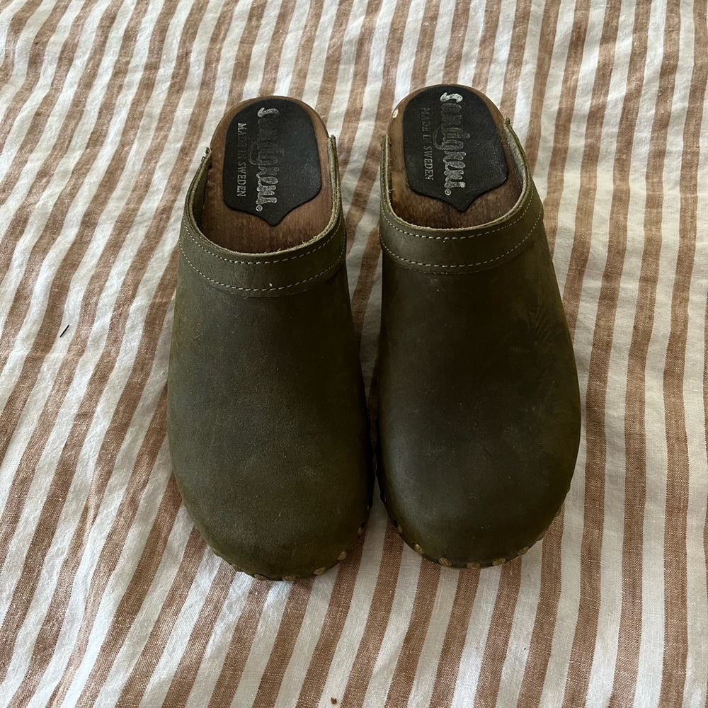 Sandgrens. Clogs